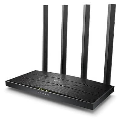 Archer C6 preto com base larga e baixa, quatro antenas grandes na parte de trás e cinco luzes pequenas.